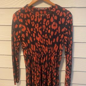Zara Silky Ribbed Leopard Print Long Sleeve MIDI Dress Size Medium